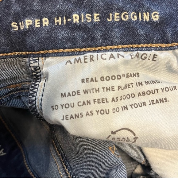 American Eagle (AEO) Jeans Super Hi-Rise Jegging Medium Vintage Sz 8 Short EUC - Picture 11 of 12